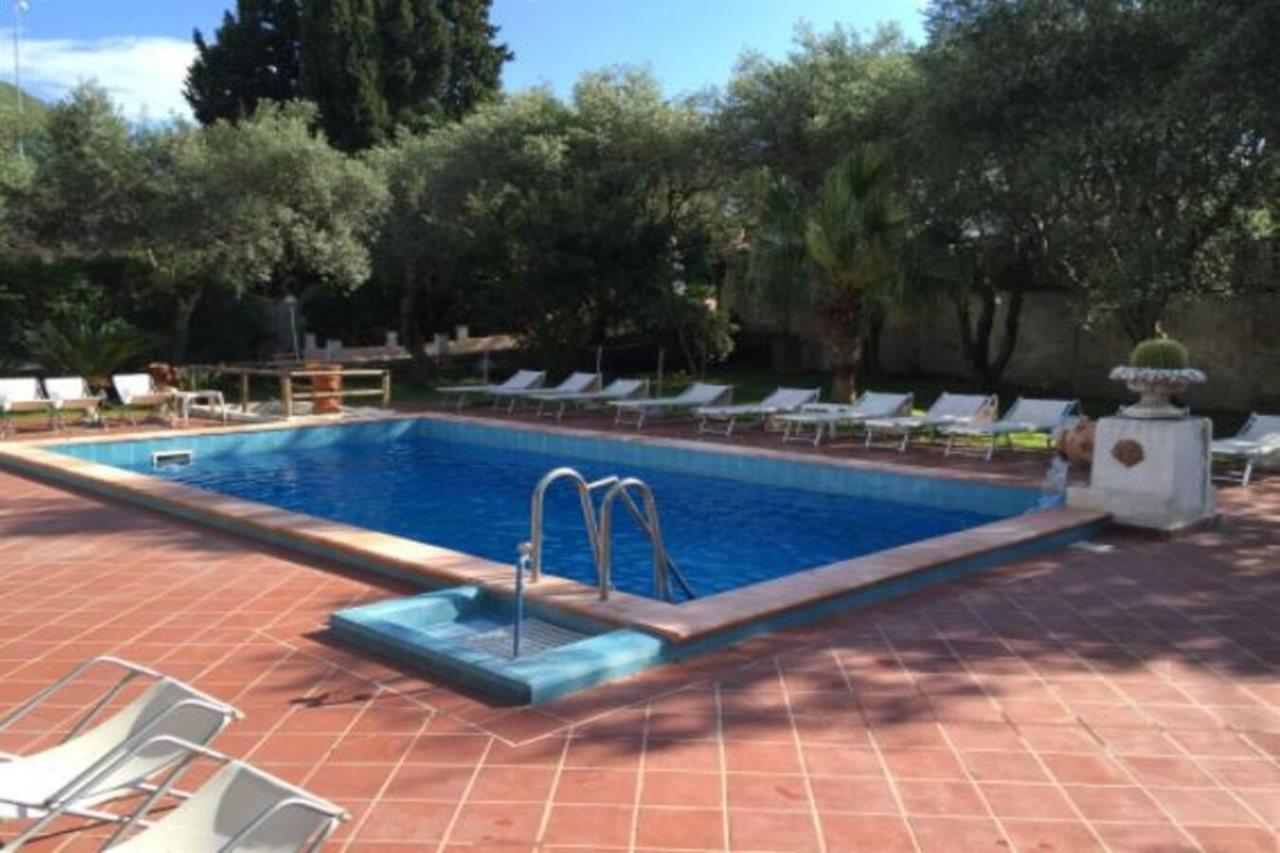 Hotel Villa Al Parco Forio  Exterior photo
